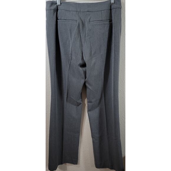 Liz Claiborne Gray Sloane Flat Front Casual Pants 10 Lightweight Soft Stretchy - Picture 1 of 6